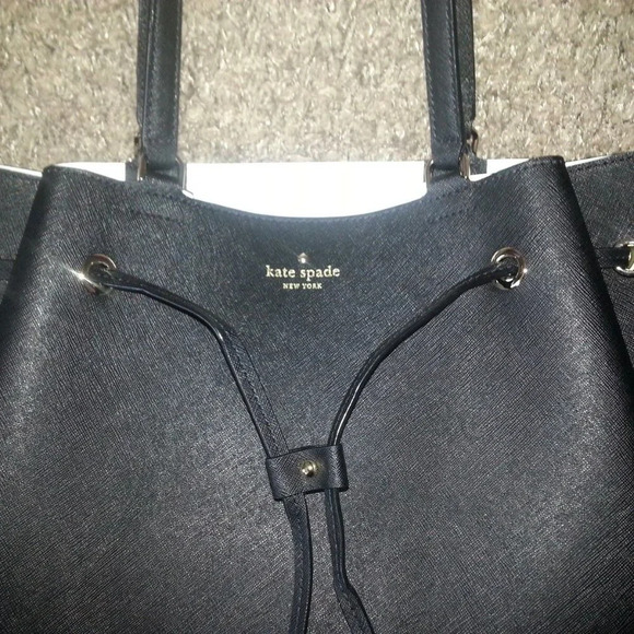 KATE SPADE-Cape Drive-LYNNIE Saffiano Leather Bag Black-NEW WITH TAGS-AUTHENTIC - Picture 2 of 9